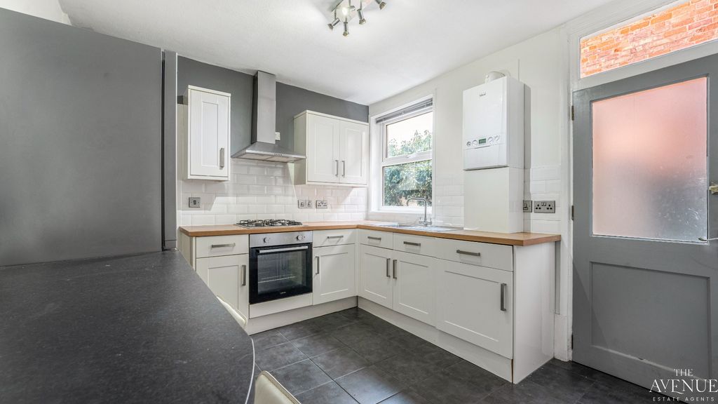 Property photo 3 of 22 4931824