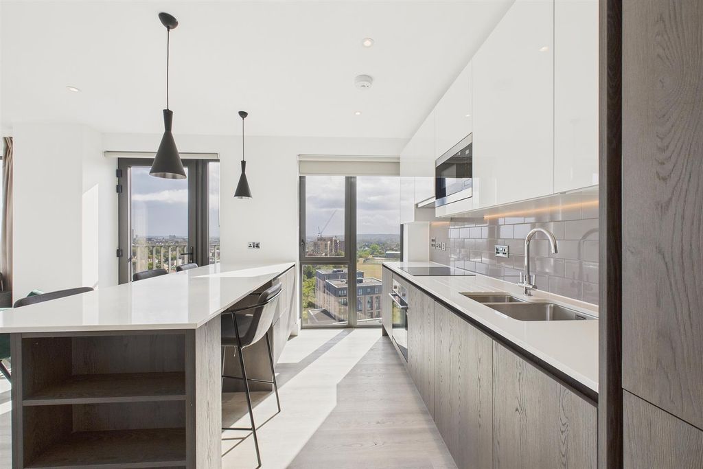 Property photo 3 of 13 4.Jpg