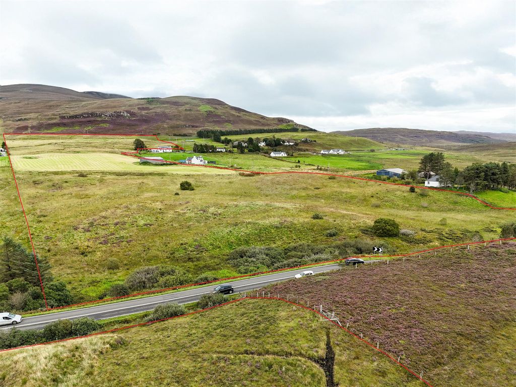 Property photo 3 of 11 Photo 2