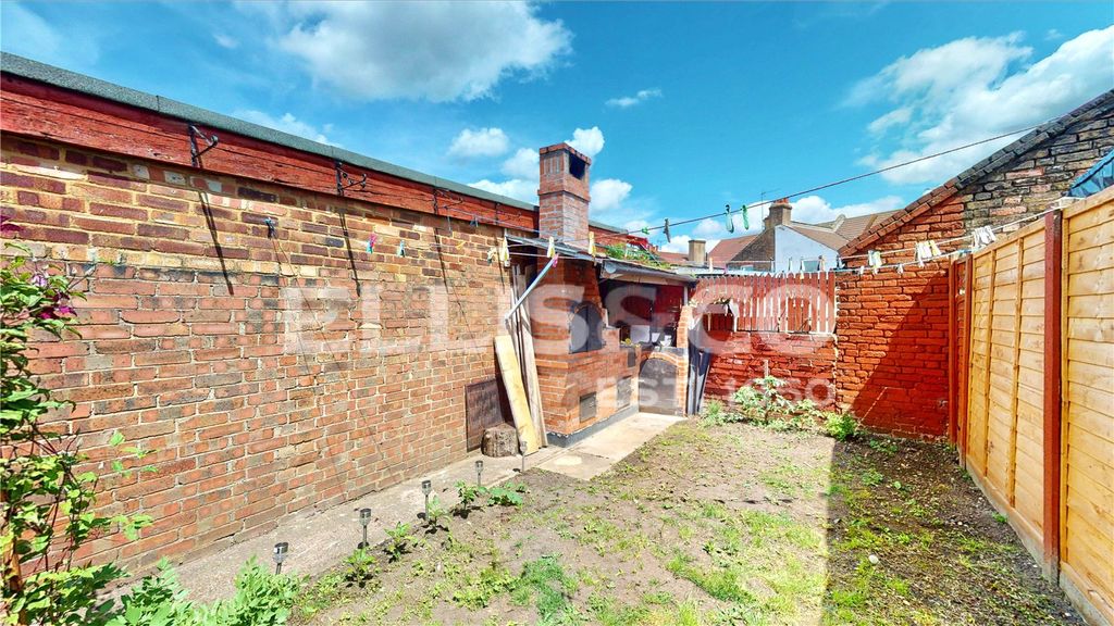 Property photo 3 of 13 Picture No. 07