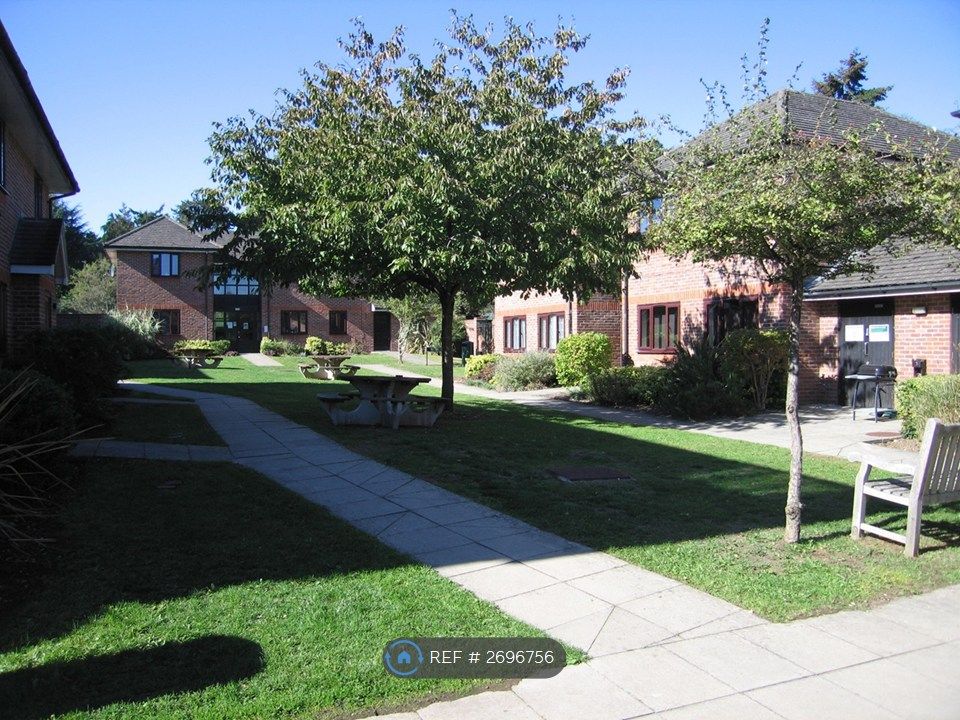 Property photo 1 of 5 Ymca Garden Area