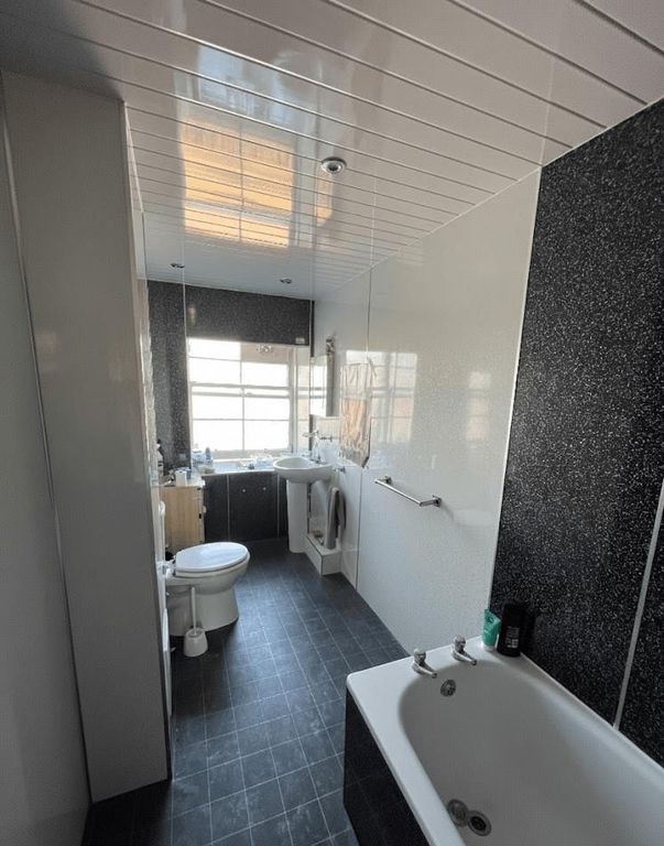 Property photo 2 of 5 Gallery