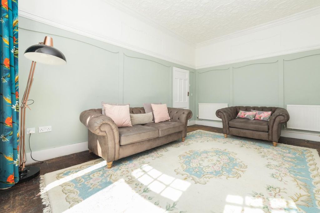 Property photo 2 of 20 4 Cronkbourne Edited (20).Png