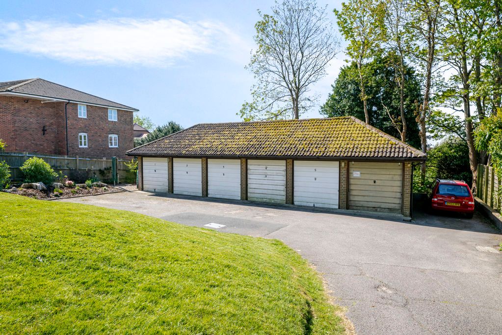 Additional image 2 of 1 bed flat for saleStation Road, Heathfield TN21