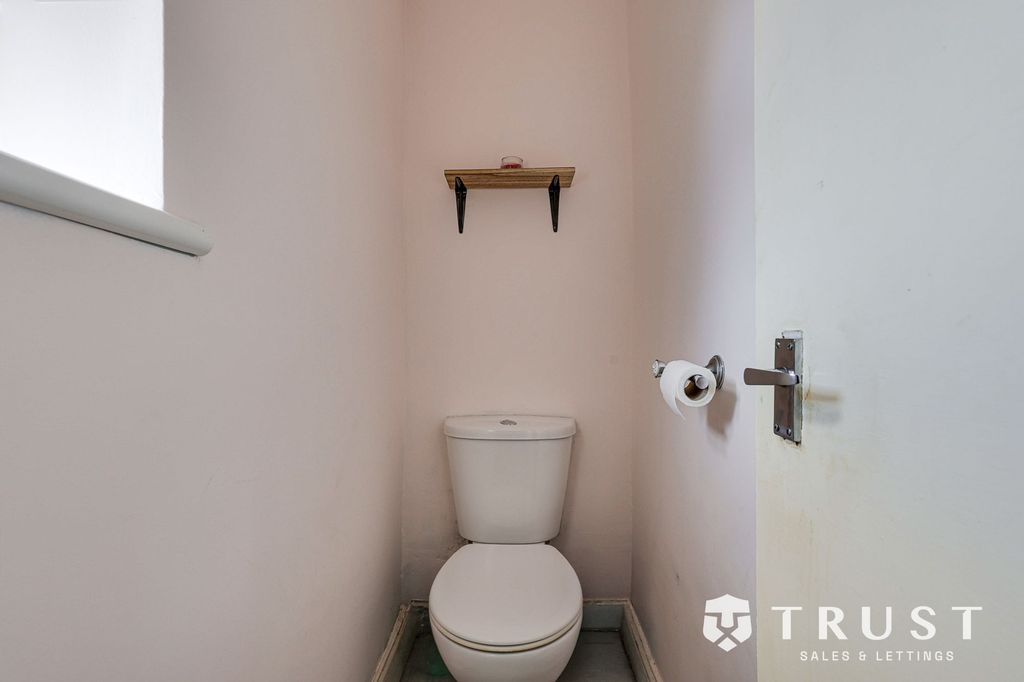 Additional image 20 of 2 bed semi-detached house for saleBevor Crescent, Heckmondwike WF16