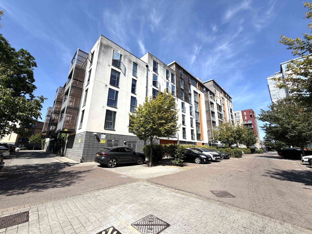Property photo 1 of 7