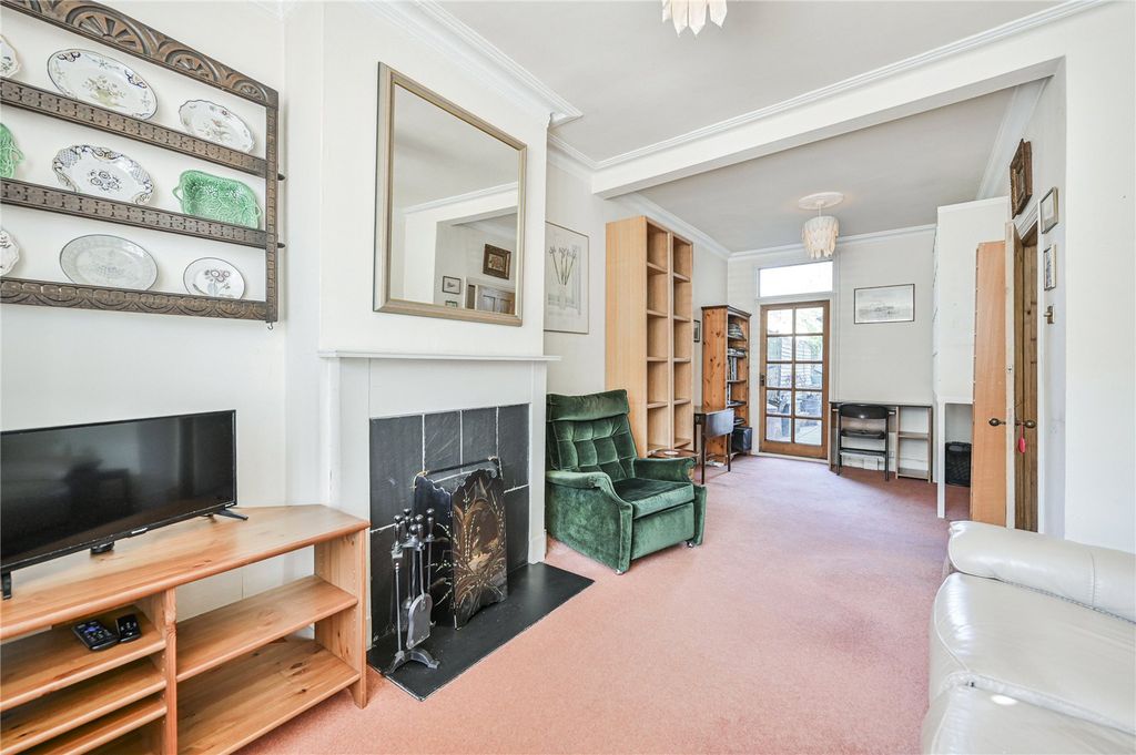 Property photo 2 of 16 Picture No. 13