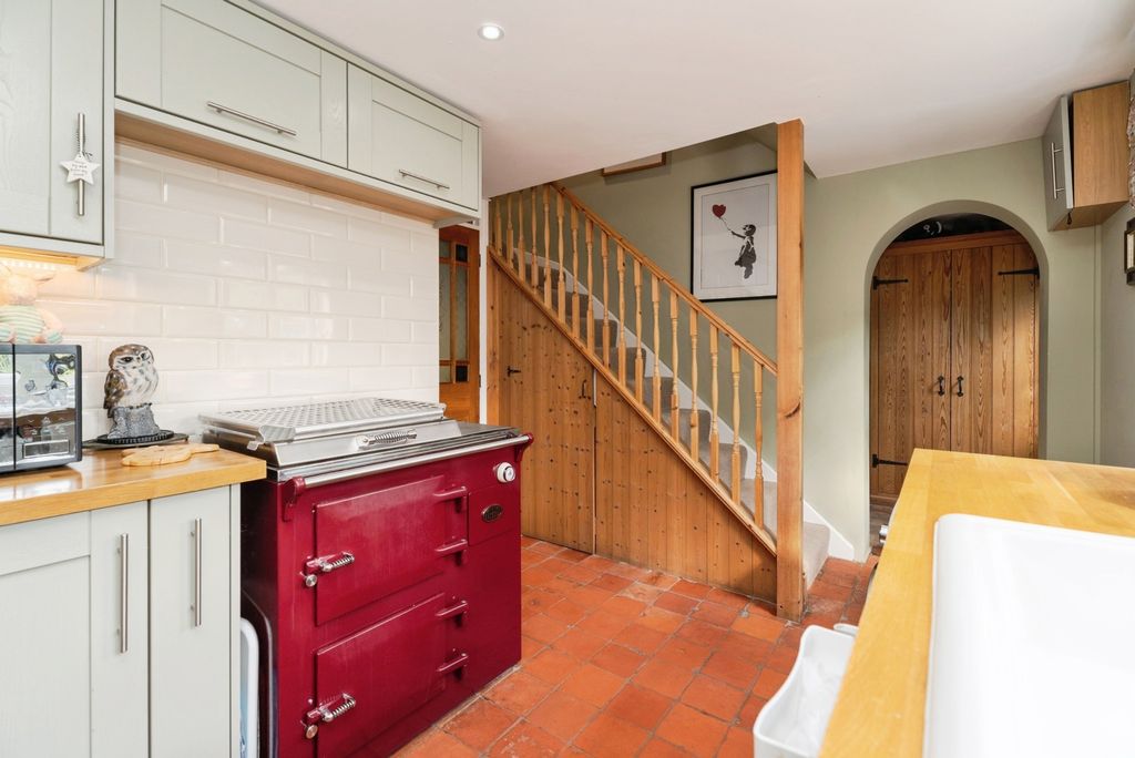 Property photo 3 of 17 Photo