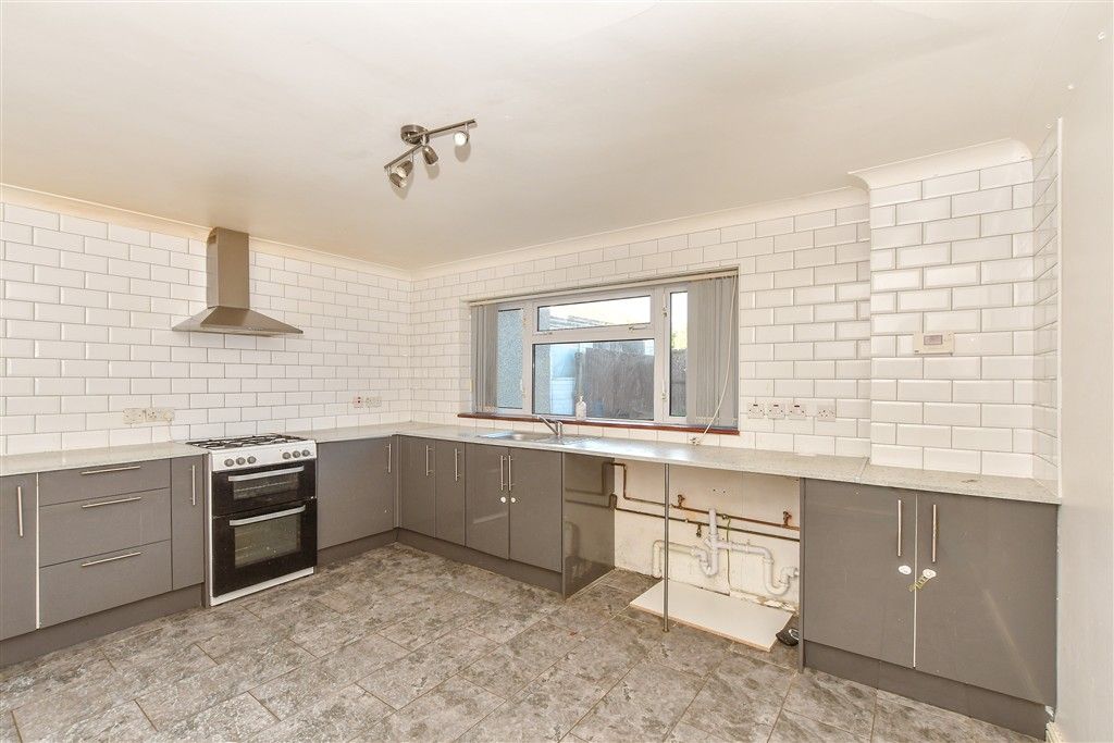 Property photo 3 of 14 Kitchen/Diner