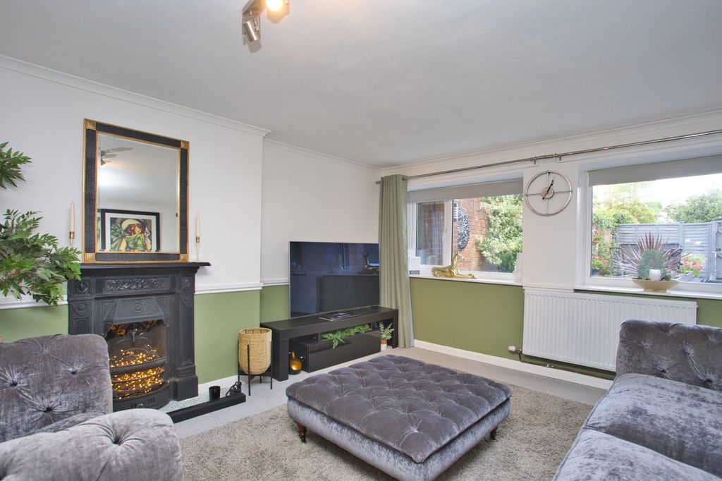 Property photo 2 of 13 Picture 2