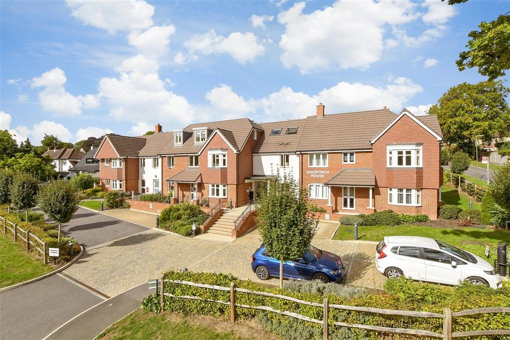 Property photo 1 of 11 External (Web)