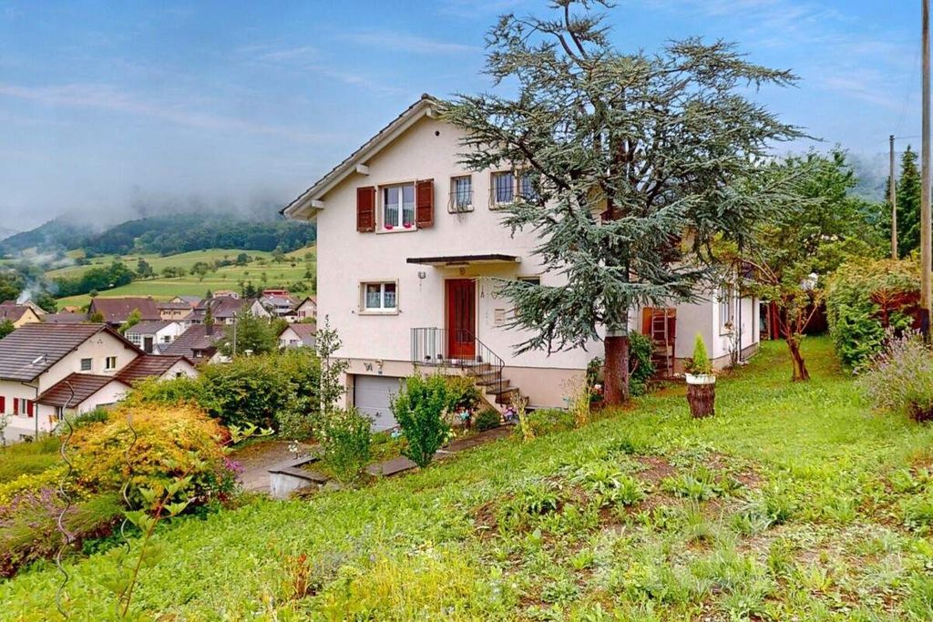 Property photo 1 of 12