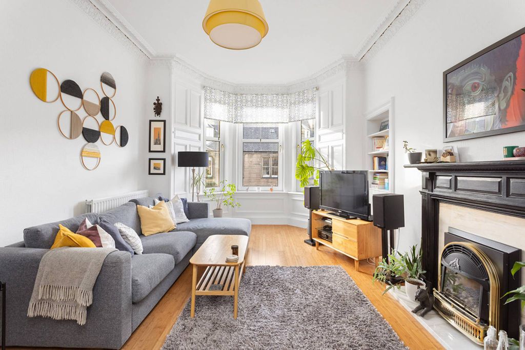 Property photo 3 of 23