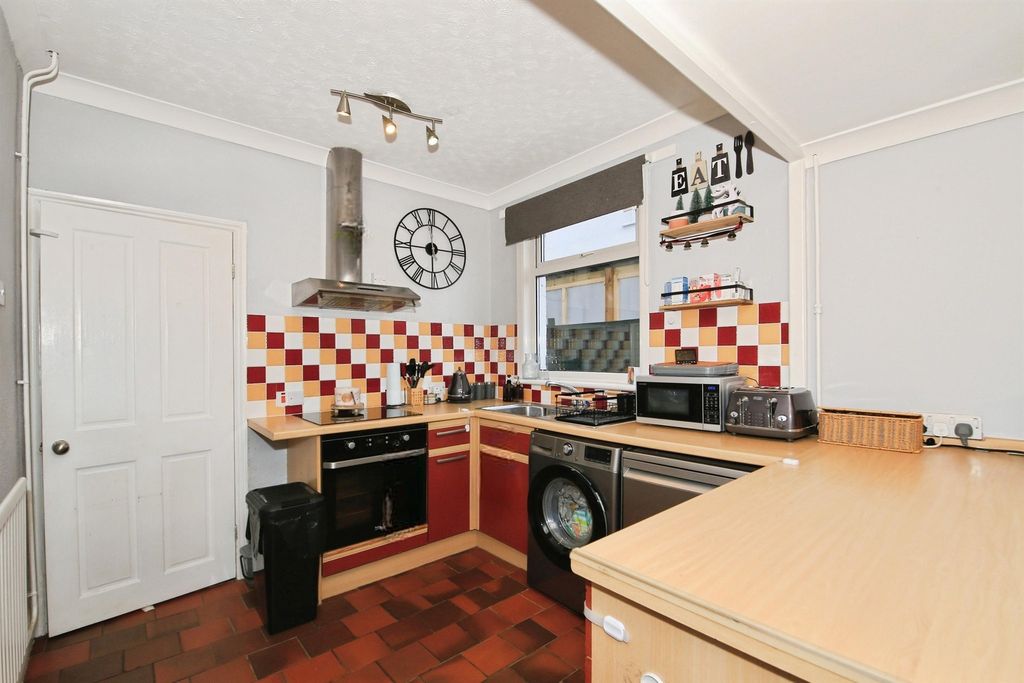 Property photo 2 of 14