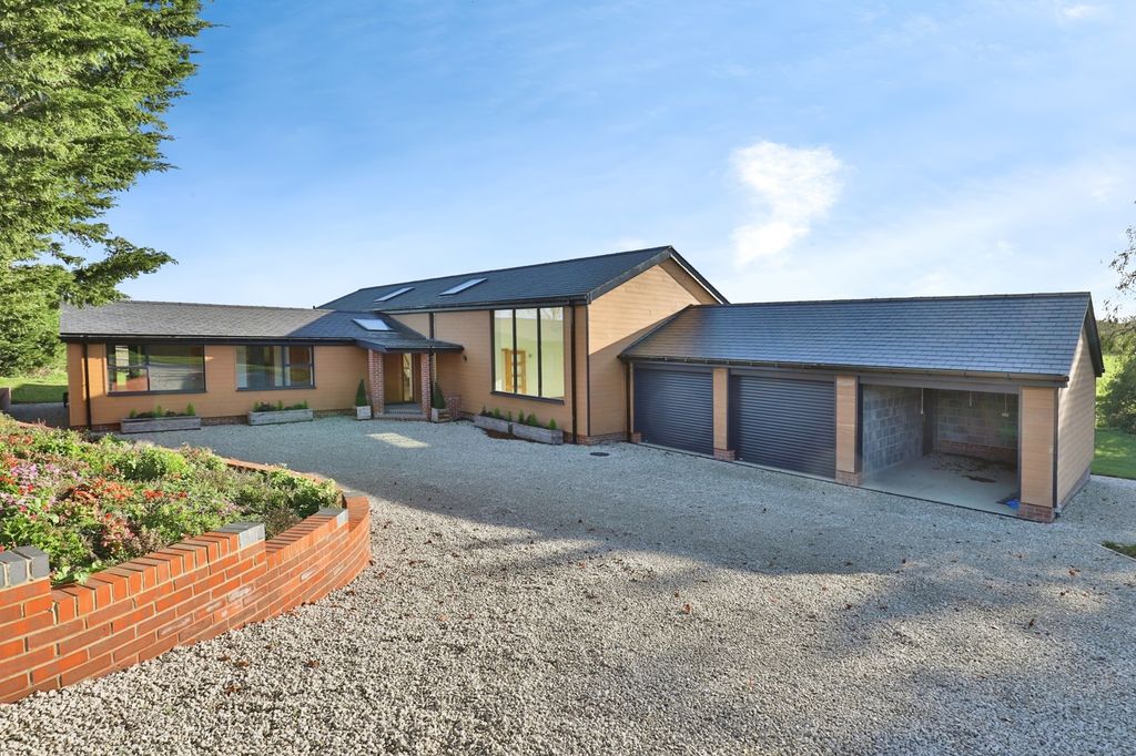 Property photo 1 of 19 Photo