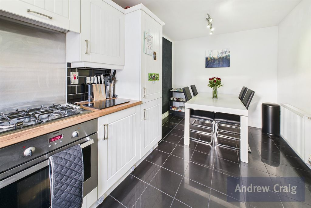 Property photo 3 of 14 Kitchen Diner