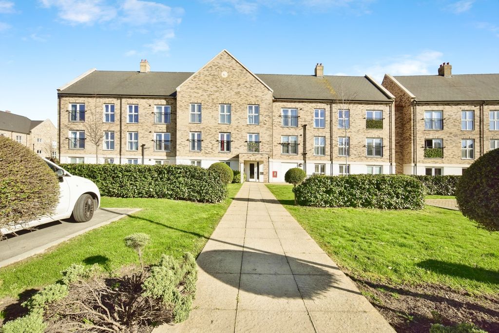 Property photo 2 of 17 Photo