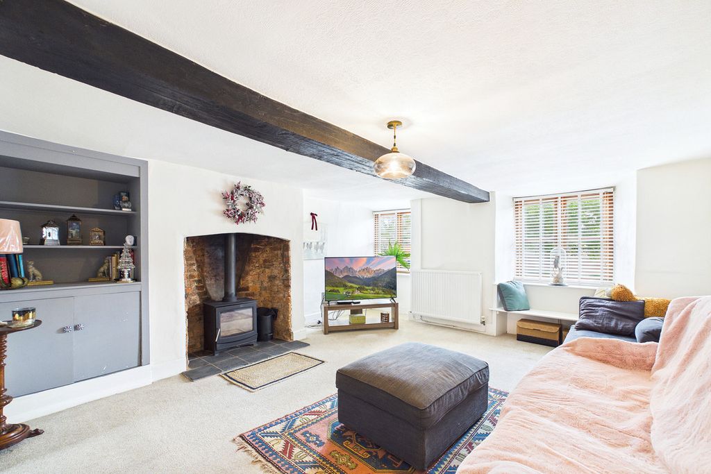 Property photo 1 of 41