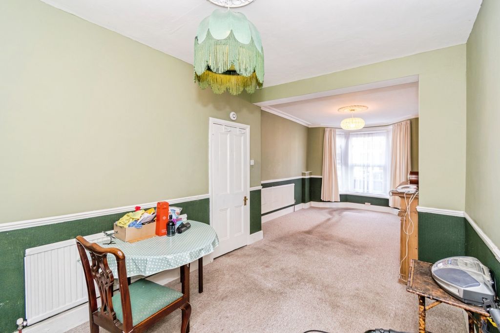 Property photo 3 of 14 Photo