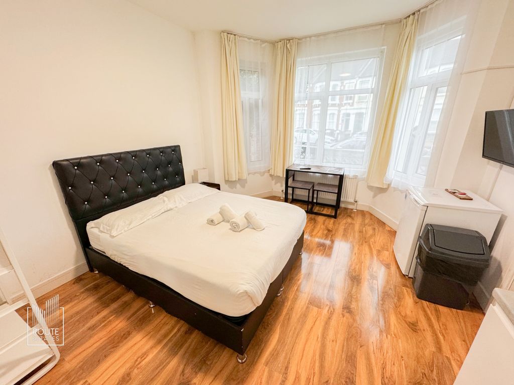 Property photo 2 of 4 Photo 3