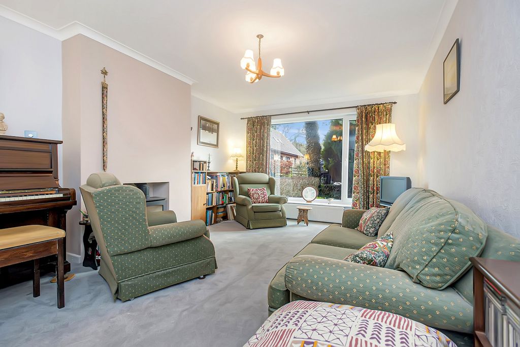 Property photo 2 of 23