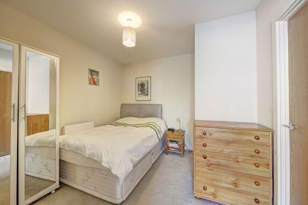 Property photo 3 of 7 Photo 1