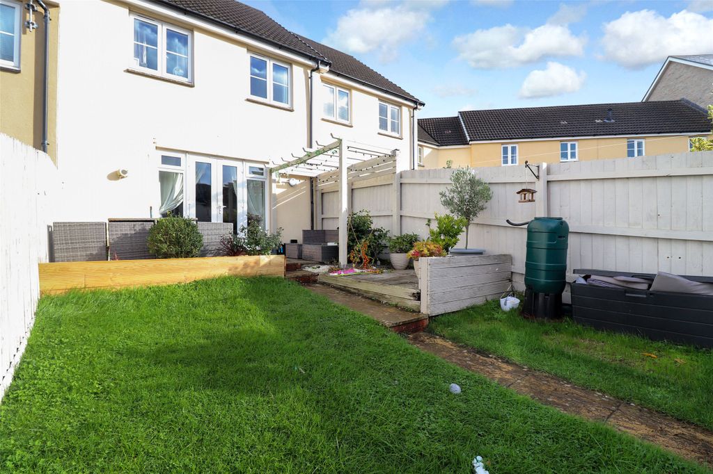 Property photo 2 of 11 Picture No. 08