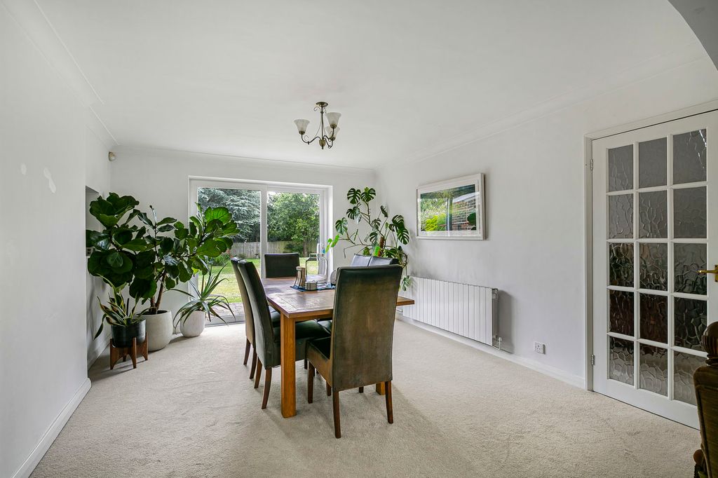 Property photo 3 of 18