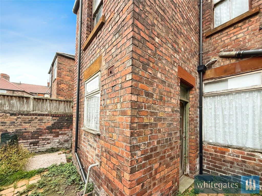 Property photo 2 of 18 Picture No. 13