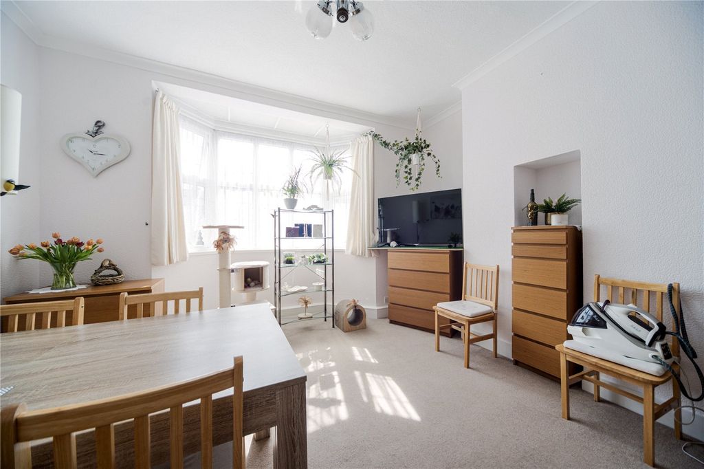 Property photo 3 of 12 Picture No. 04