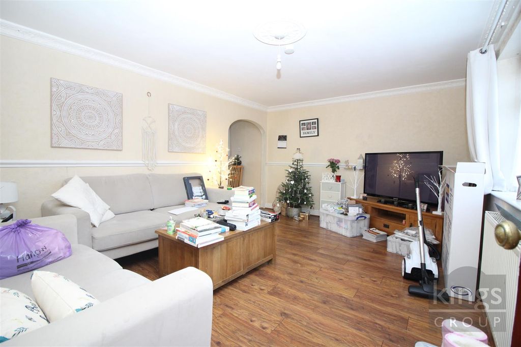 Property photo 2 of 7