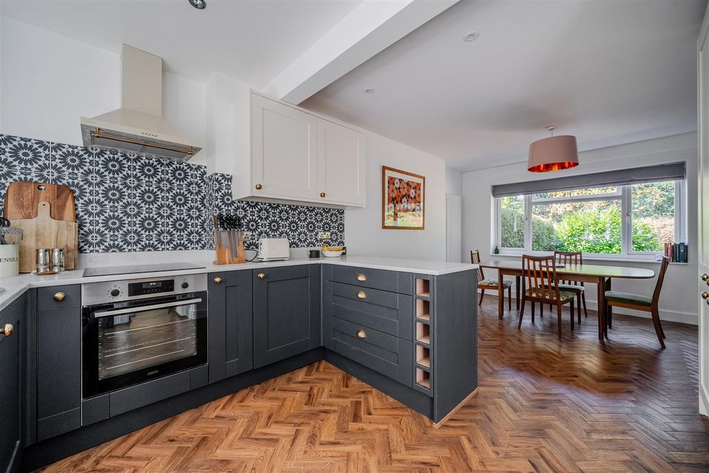 Property photo 2 of 31 1501627-11-1A038d5Fa29c6.Jpg