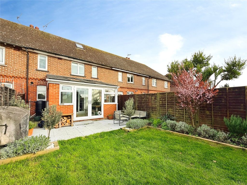 Property photo 1 of 25 Picture No. 14