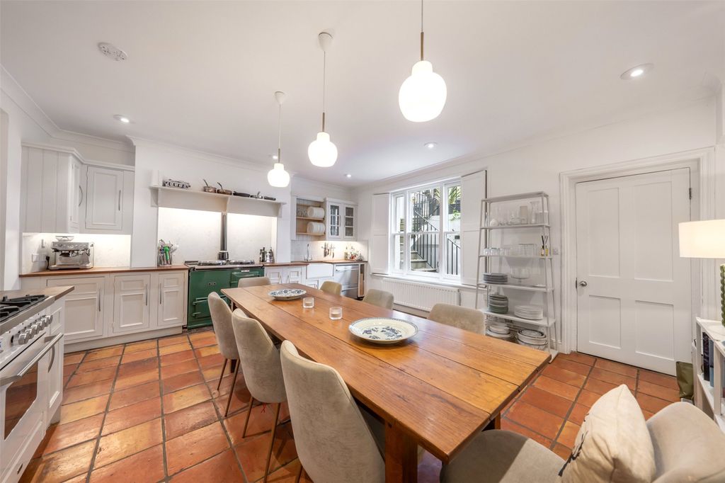 Property photo 3 of 19 Picture No. 04