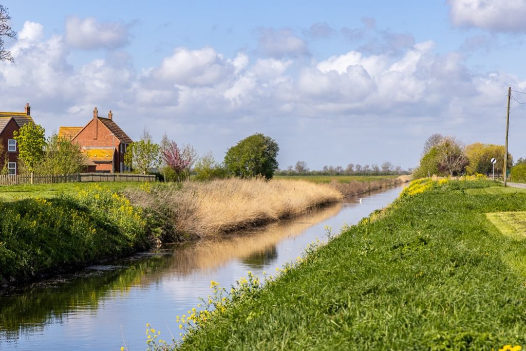Property photo 2 of 23 2 North Forty Foot Bank (Boston)-6