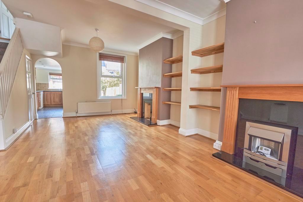 Property photo 2 of 7 Living Room