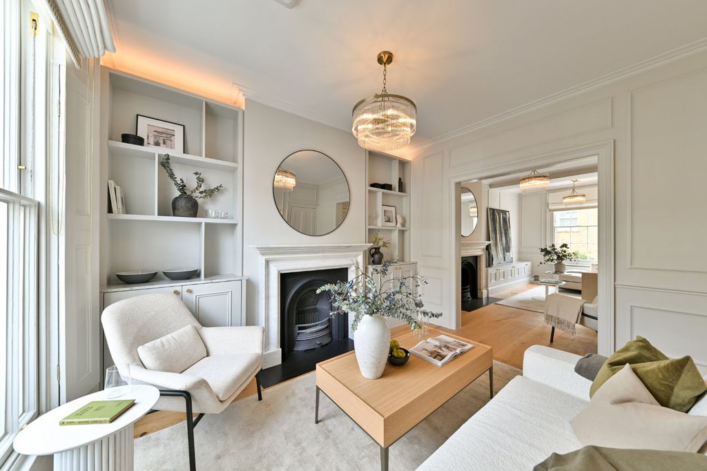Property photo 1 of 18 Ovington Street, Sw3