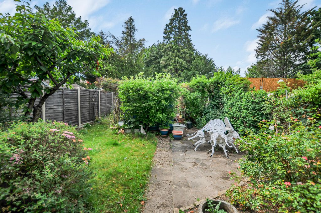 Property photo 2 of 17