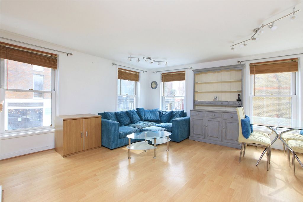 Property photo 2 of 12