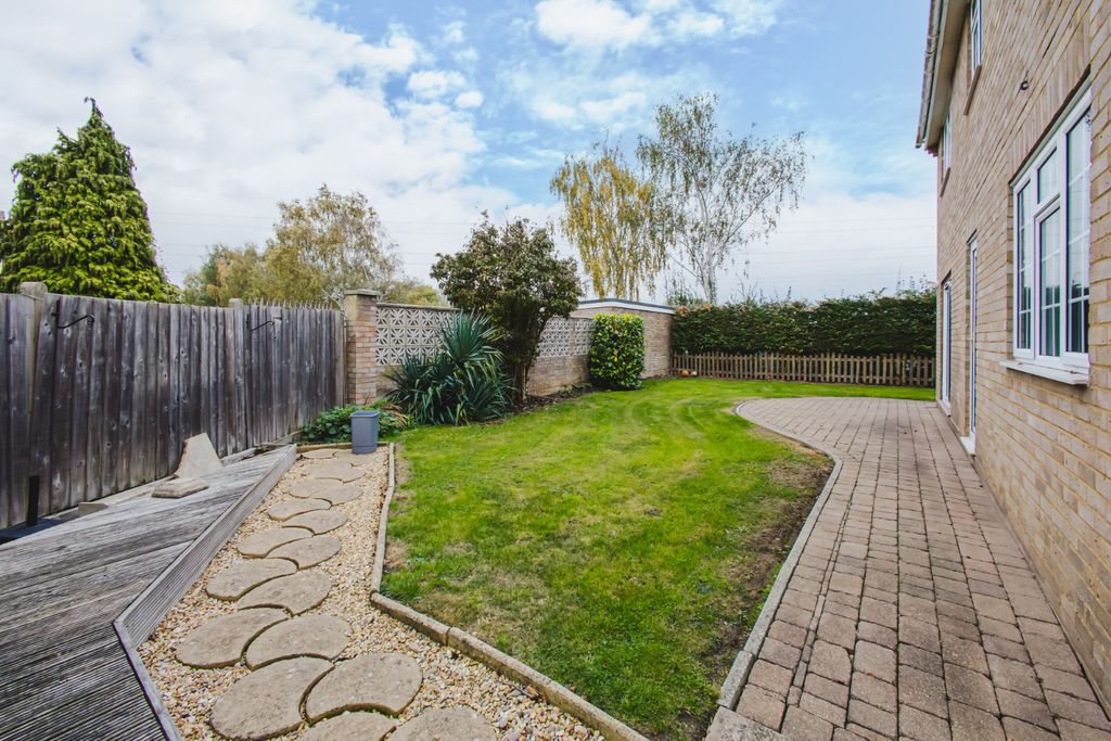 Property photo 3 of 21 4538213