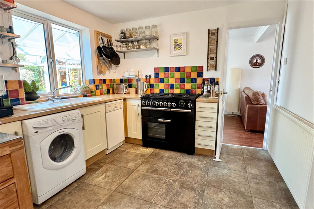 Property photo 2 of 33 (Main)