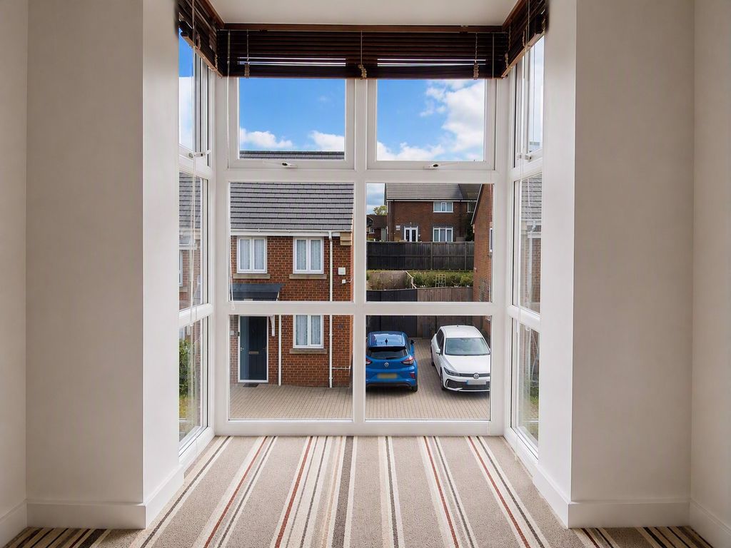 Property photo 3 of 13
