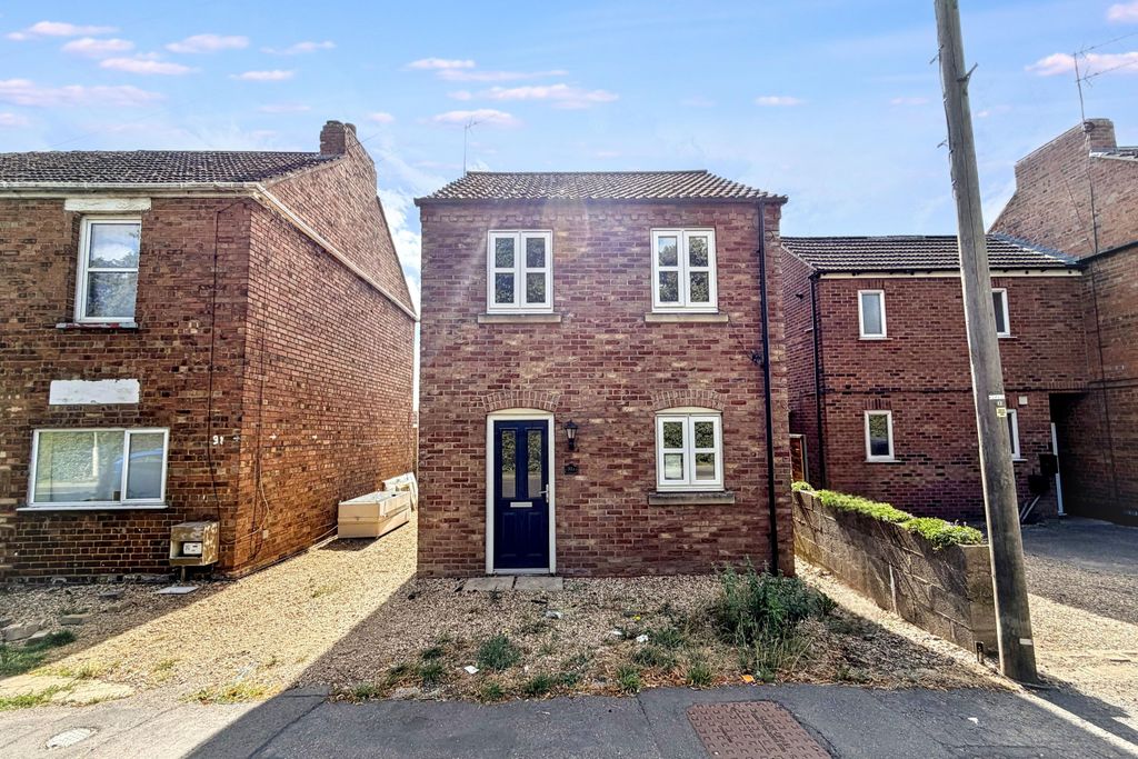 Property photo 1 of 4 91A Bourne Road, Spalding, Pe11 1Jr