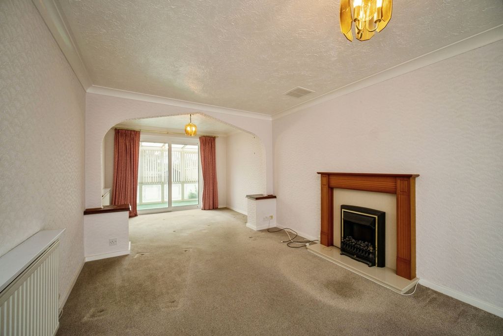 Property photo 2 of 12 Pbox-Img.Jpg