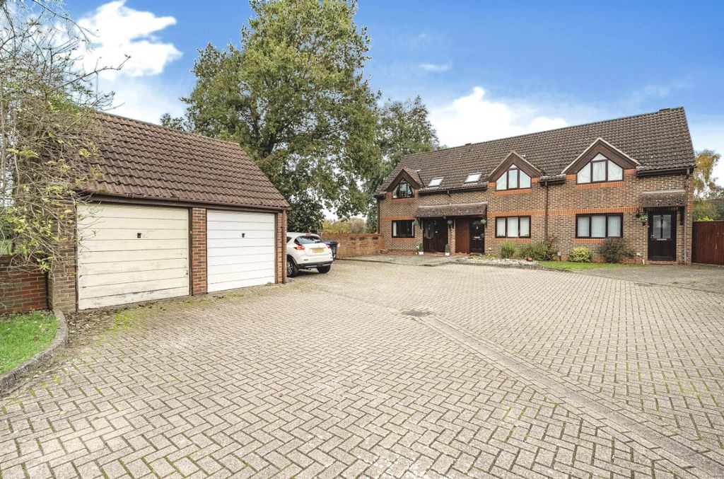 Property photo 1 of 18 Picture No. 23