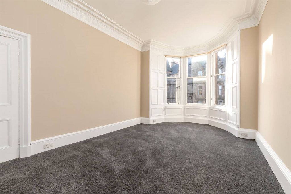 Property photo 2 of 20 Picture No. 31