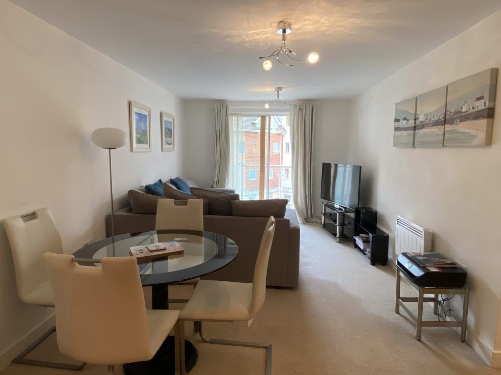 Property photo 3 of 8