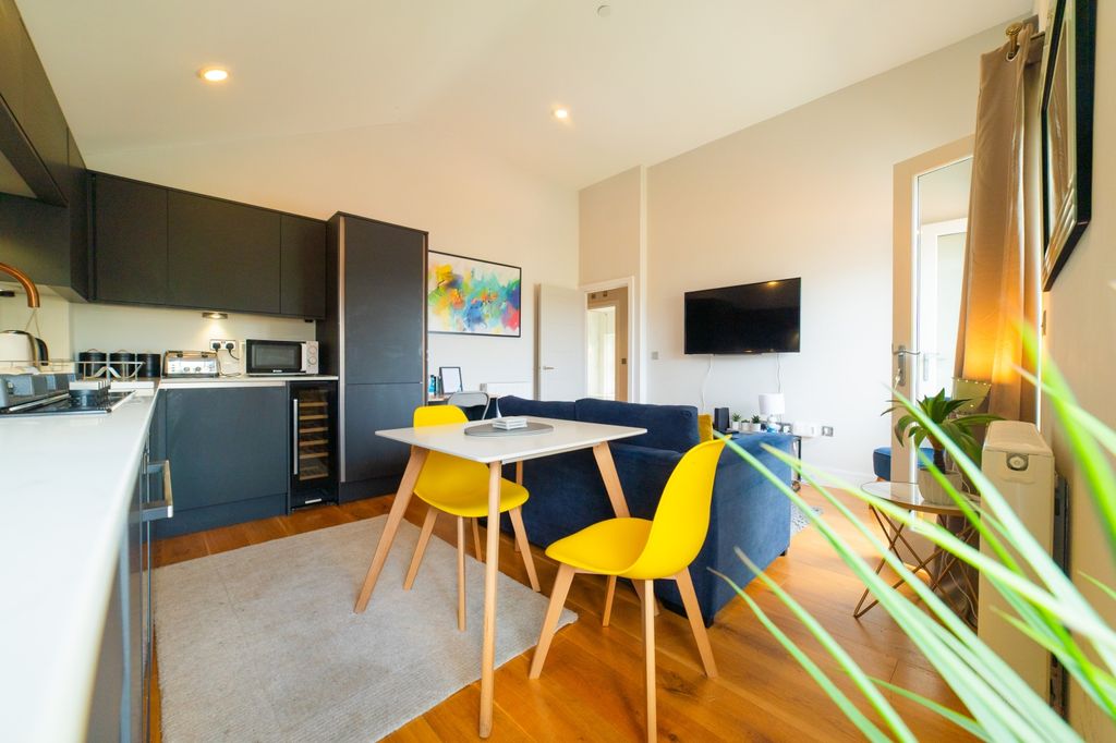 Additional image 11 of 1 bed flat for saleSuffolk House, Canton CF5