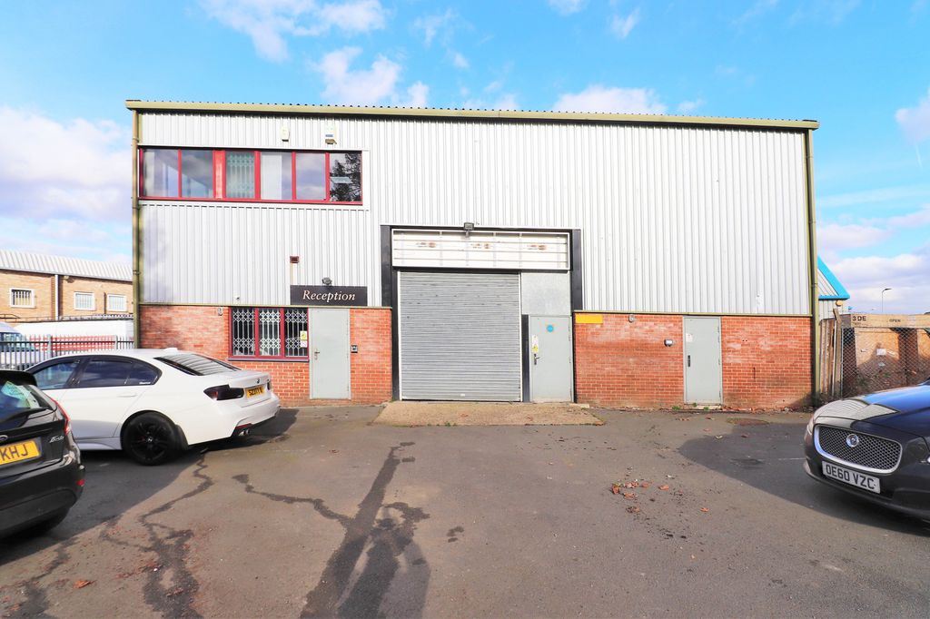 Property photo 1 of 20