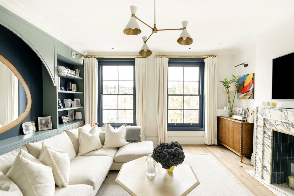 Property photo 3 of 18 Picture No. 04